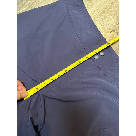 L.L.Bean Womens UPF 50+ Navy Shorts Size 14 Recycled Polyester & Spandex Blend M - Picture 5 of 7